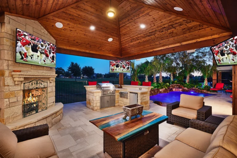 outdoor kitchen and living area